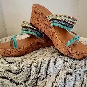 Wedge Sandals be Slightly Scuff on Bottom No Marks